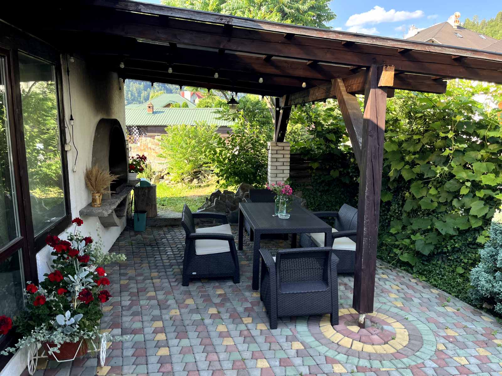 Гірський котедж у Карпатах